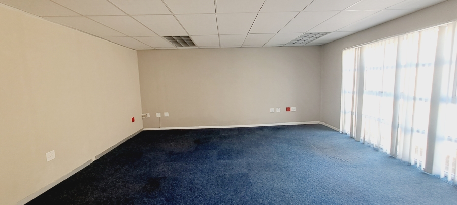 Commercial Property for Sale in Plattekloof Western Cape